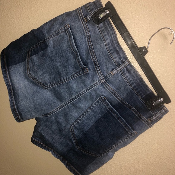 AEROPOSTALE JEAN HIGHWAISTED SHORTS - Picture 2 of 2